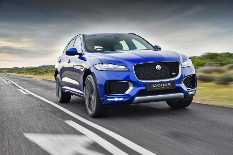  Jaguar F-Pace S 35t AWD 2016 года  (ZA) (фото 15 из 27)